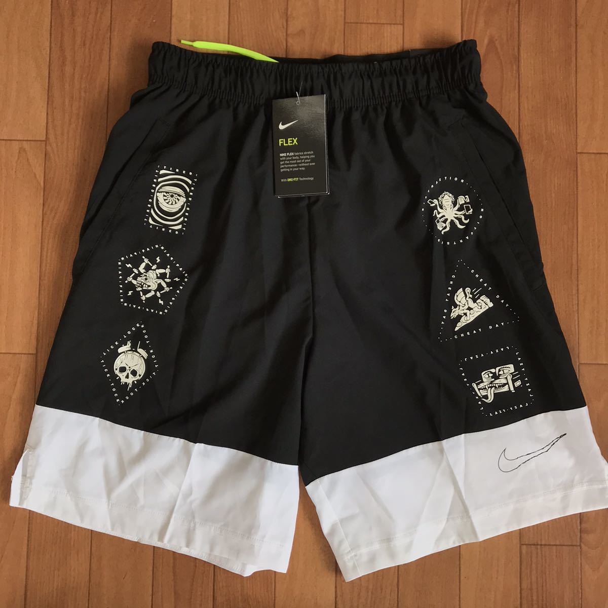 Sサイズ 新品未使用 タグ付き NIKE ナイキ ハーフパンツ ショート ...