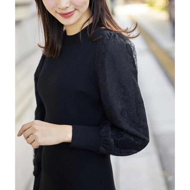 【新品】トッコ クローゼット フラワーレーススリーブ切替ニットワンピース 黒