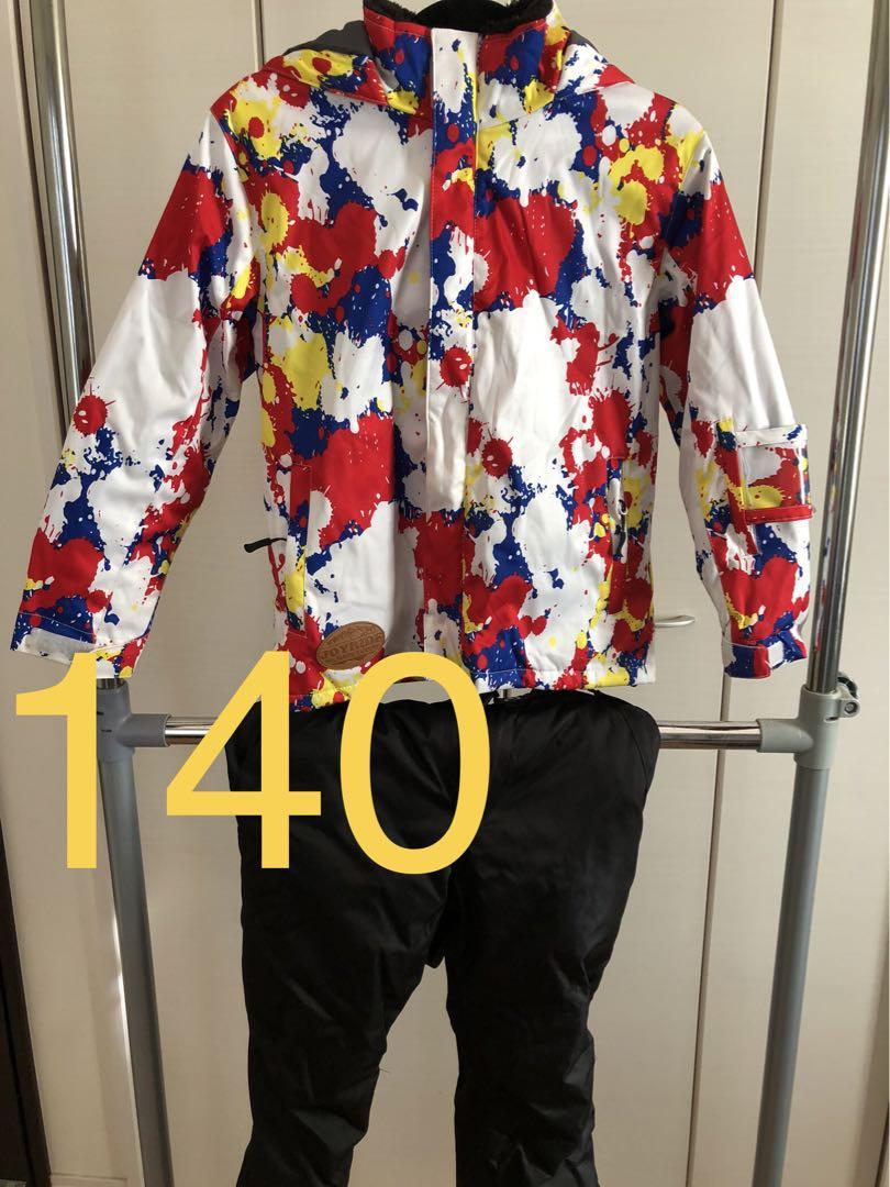 美品　キッズ　スキーウェア　140cm