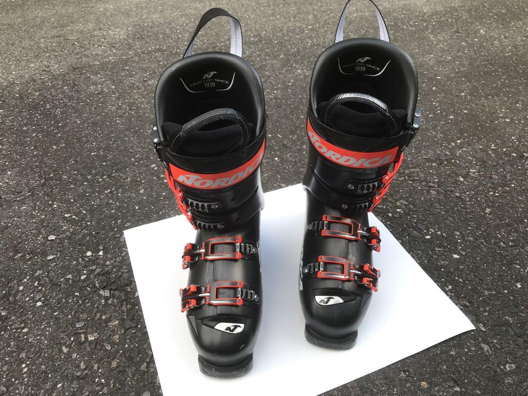 スキーブーツ　ノルディカ　ドーベルマンGP130