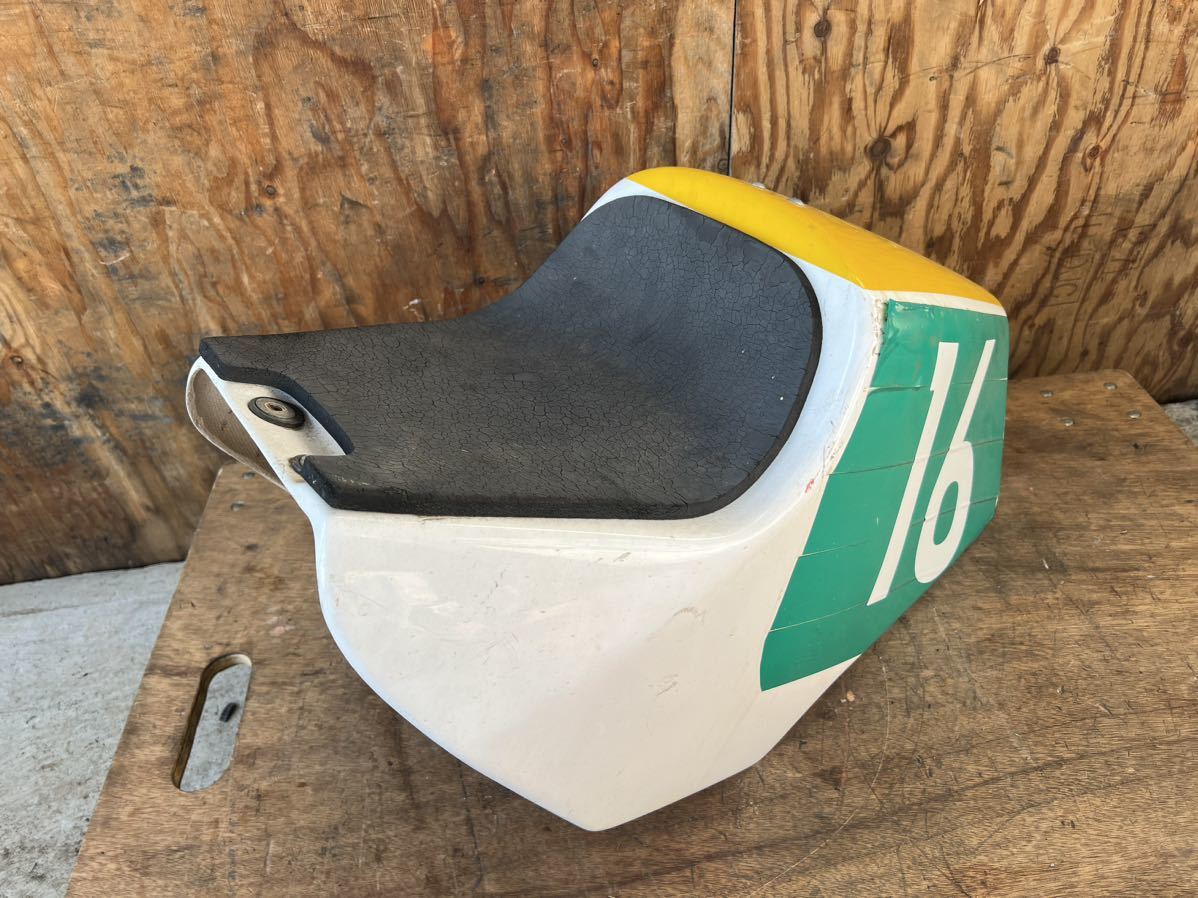 スズキRG50ガンマ　NA11A　純正シートカウル